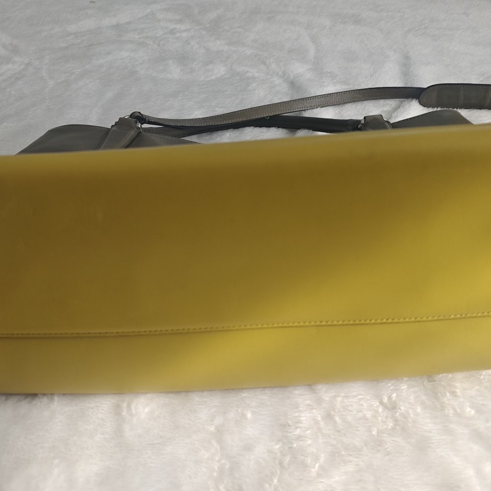 Coach Borough Bag Retro Colorblock Leather Great Condition - Picture 7 of 7